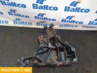 Кронштейн переднего бампера левый