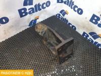 Кронштейн переднего бампера левый